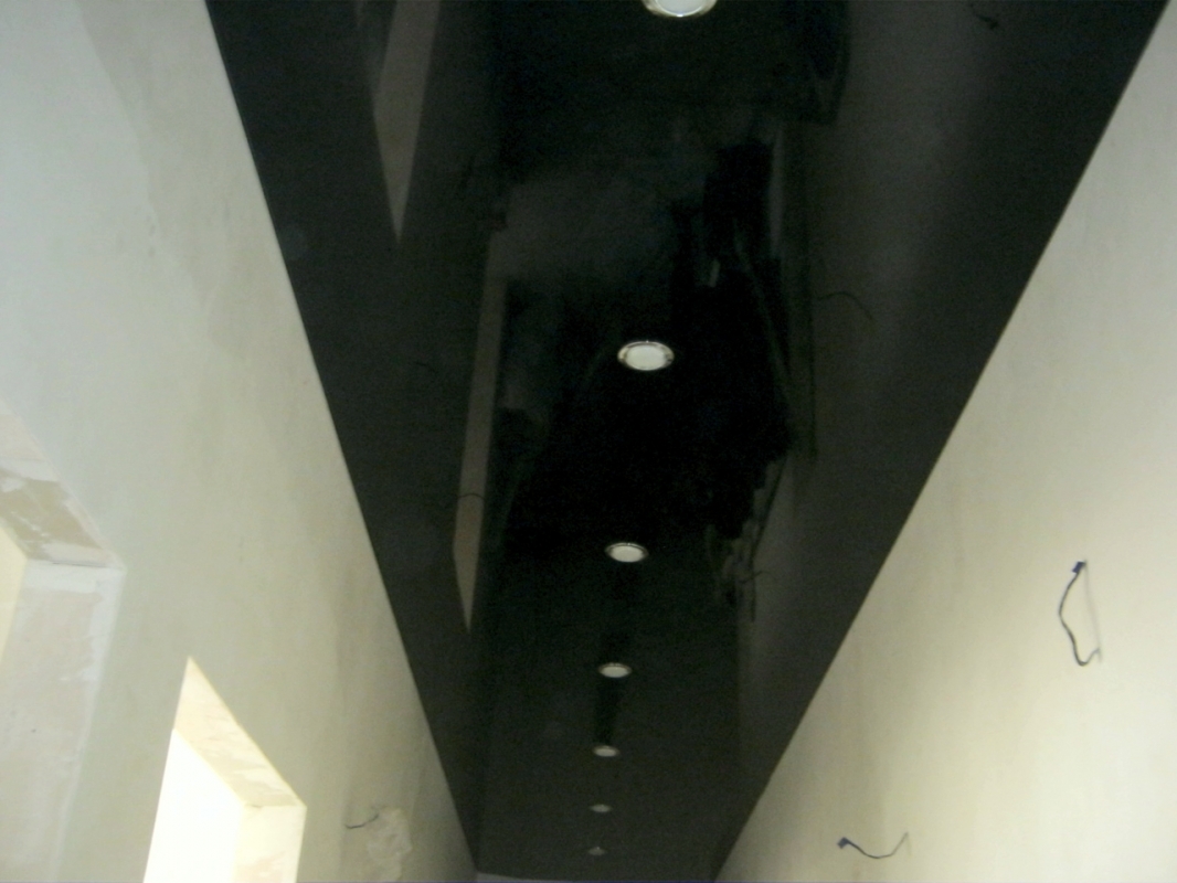 Натяжной потолок с фотопечатью в холл 12м²
