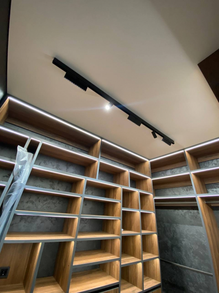 Пример матового натяжного потолка