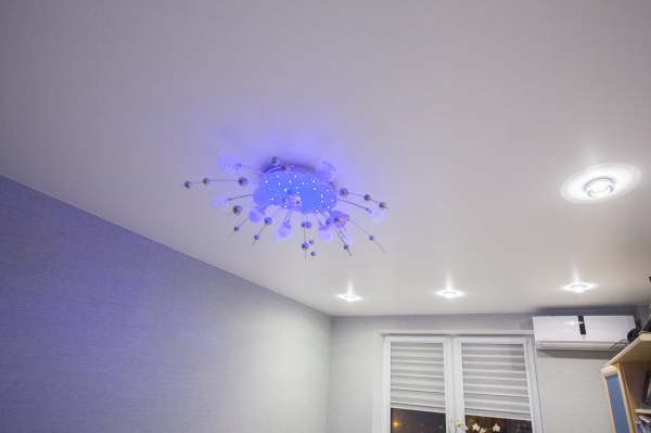 Сатиновые натяжные потолки